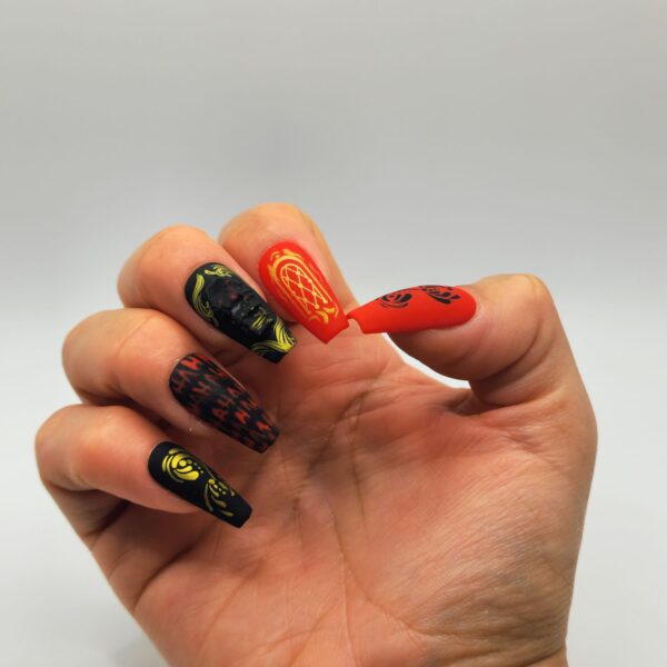 uñas-press-on-letargo-eterno-opulencia-oscura-alexa-nails.jpg
